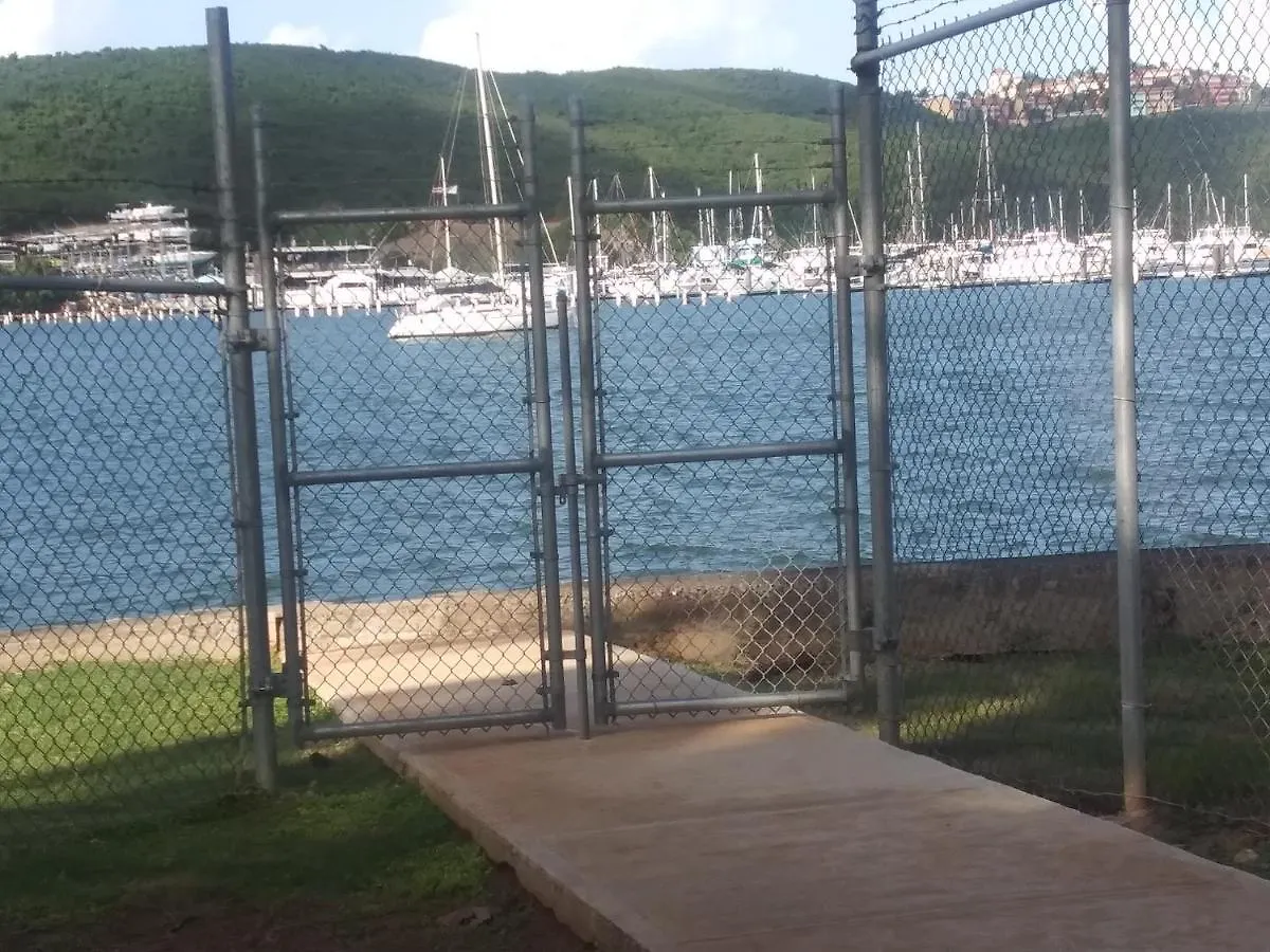 Dos Marinas, Fajardo Apartment